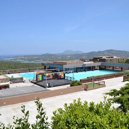 Aparthotel Le Corti Di Cugnana