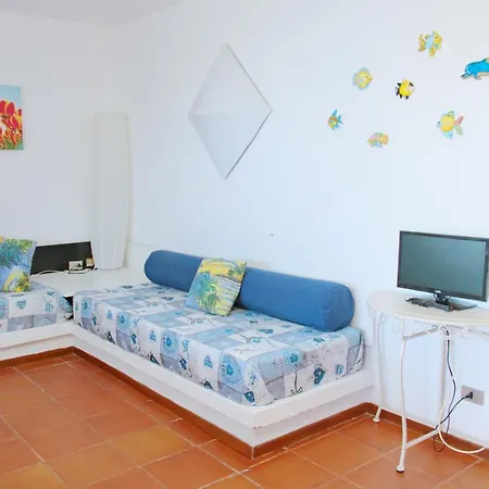 Le Corti Di Cugnana Aparthotel